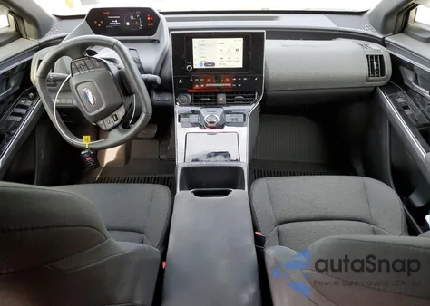 2024 Subaru Solterra Premium z USA, uszkodzony, nr VIN JTMABABAXRA070560